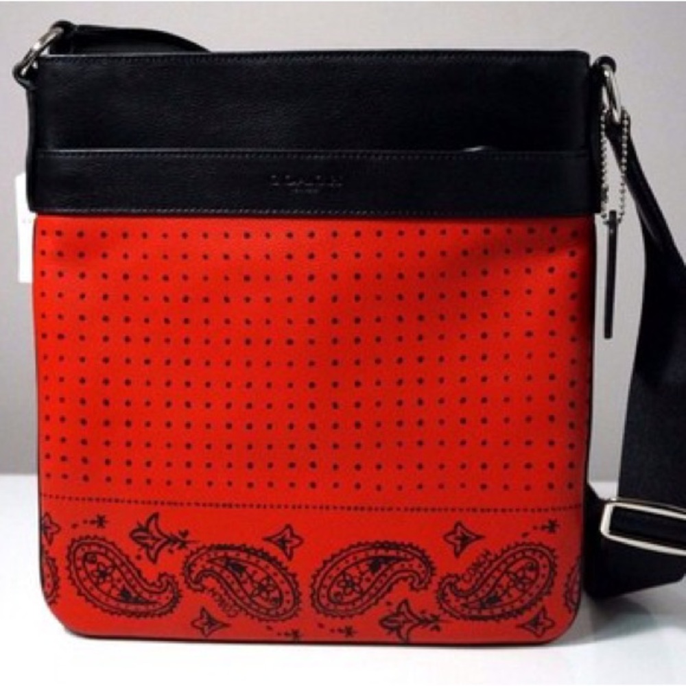 Coach crossbody NEW - Picture 2 of 16